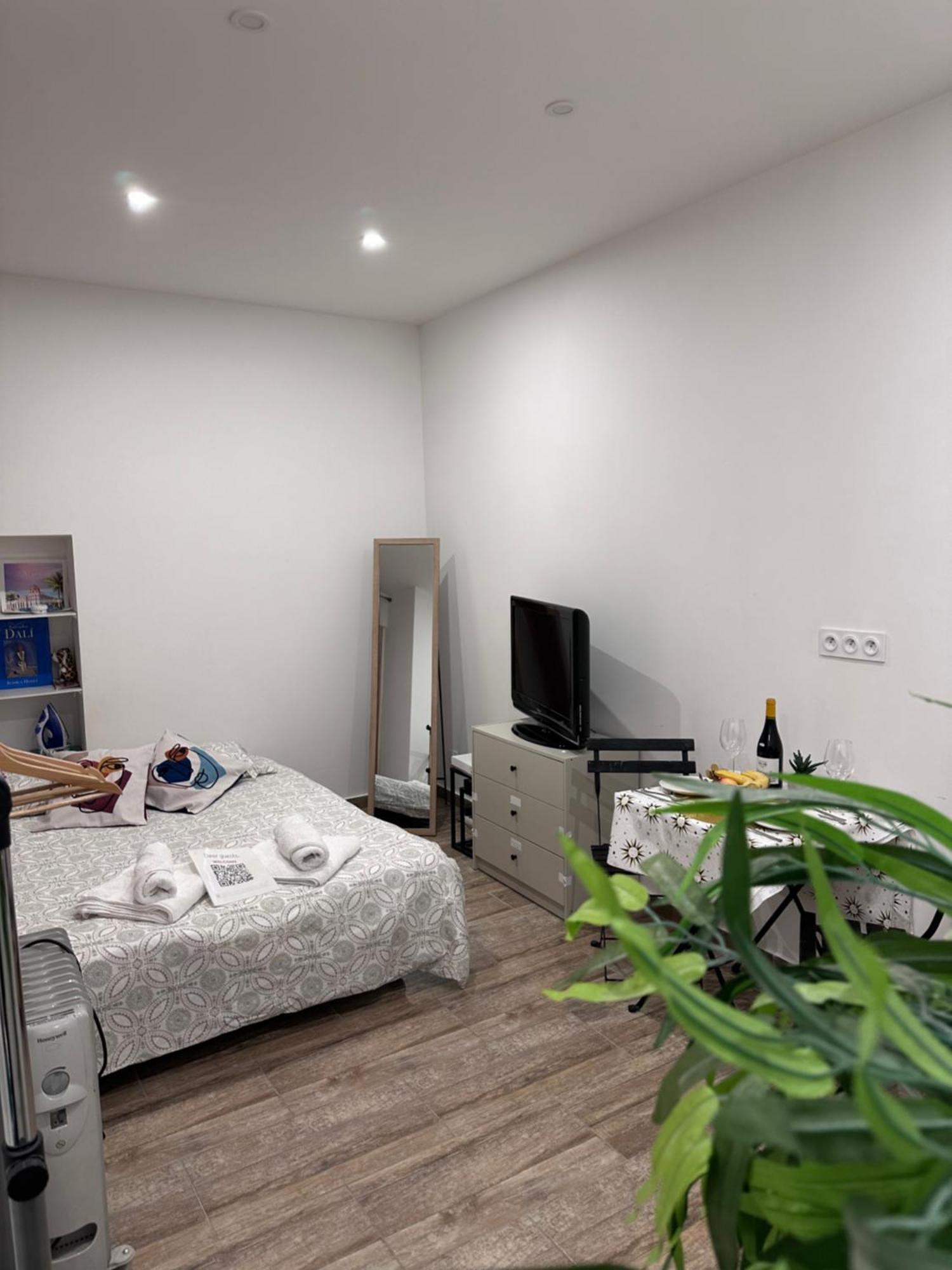 Cosy Studio Vieux Nice A 2 Pas De La Mer Екстер'єр фото