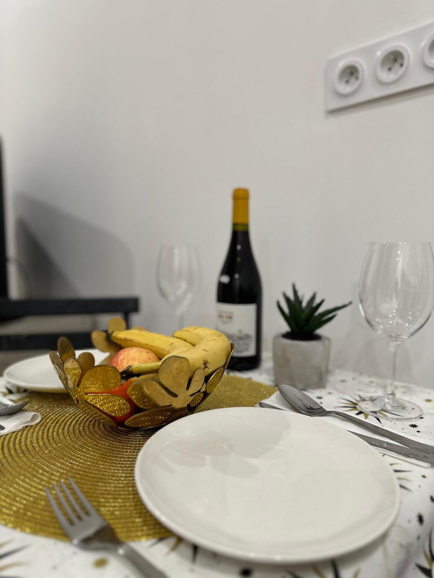 Cosy Studio Vieux Nice A 2 Pas De La Mer Екстер'єр фото